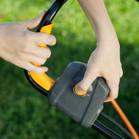 Электрический аэратор Stiga SV 213 E 290002132/14 Электрический аэратор Stiga SV 213 E 290002132/14