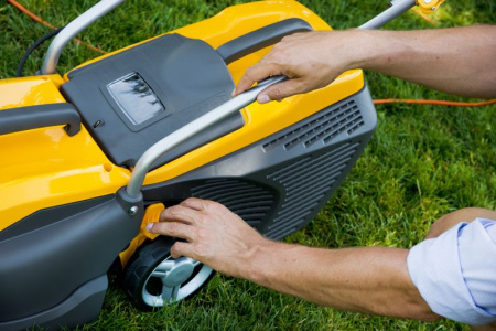 Электрическая газонокосилка Stiga Combi 40 E 294380068/ST1 Электрическая газонокосилка Stiga Combi 40 E 294380068/ST1