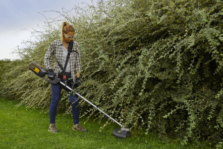 Триммер аккумуляторный  Stiga SBC 700 AE 277200008/ST1