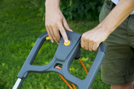 Электрическая газонокосилка Stiga Combi 40 E 294380068/ST1 Электрическая газонокосилка Stiga Combi 40 E 294380068/ST1